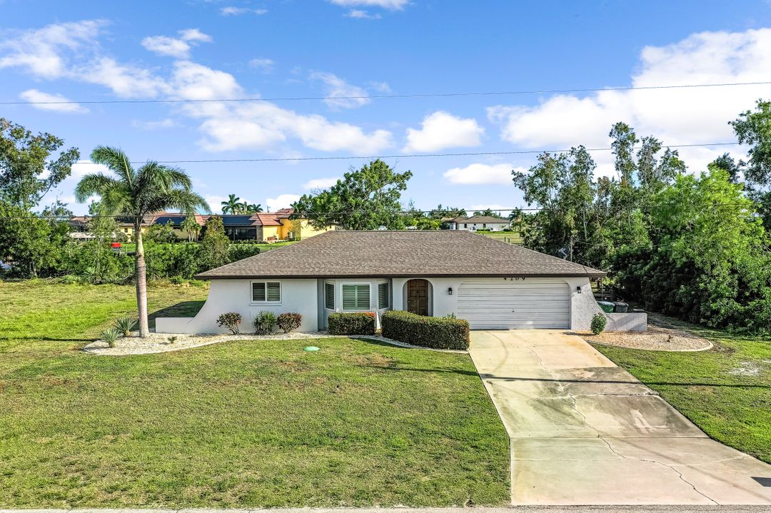 4209 NW 26th St, Cape Coral, FL 33993