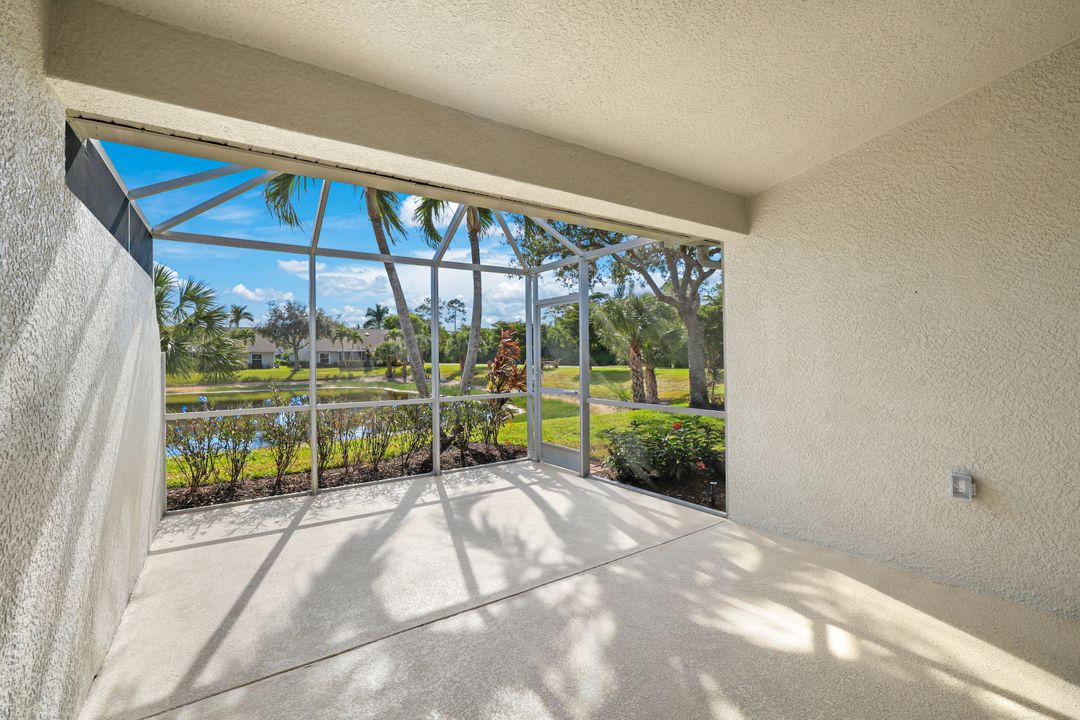 6187 Mandalay Cir, Naples, FL 34112