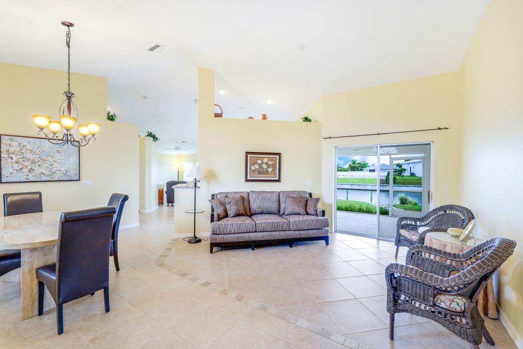 837 SW 37th St, Cape Coral, FL 33914