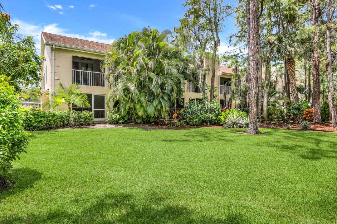 1704 Kings Lake Blvd #106, Naples, FL 34112