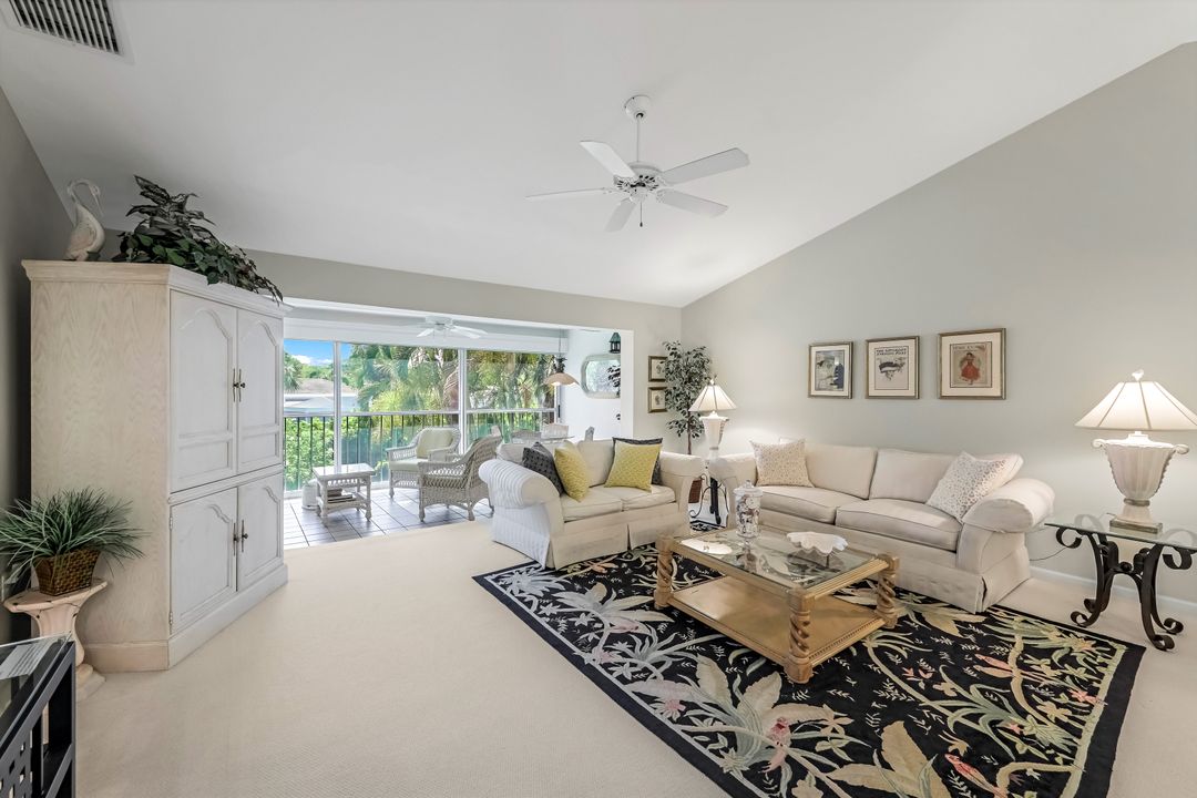 5899 Chanteclair Dr #225, Naples, FL 34108