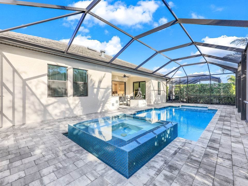 3154 Heather Glen Ct, Naples, FL 34114