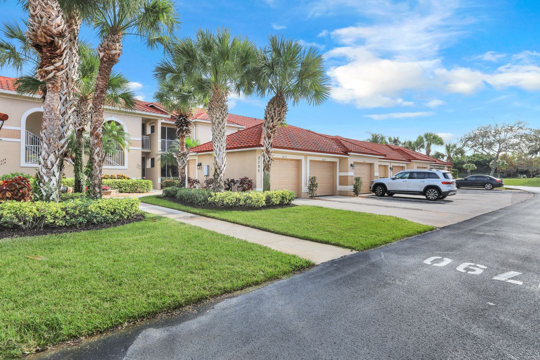 2790 Cypress Trace Cir #2228, Naples, FL 34119