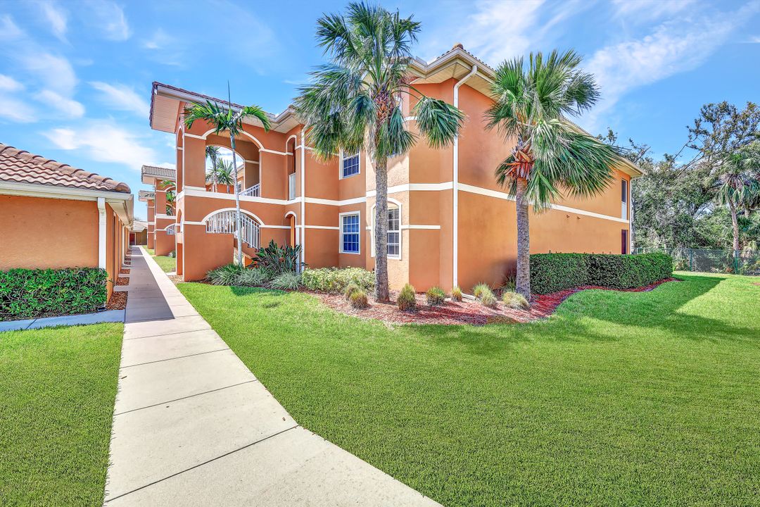 1107 Winding Pines Circle #205, Cape Coral, FL 33909