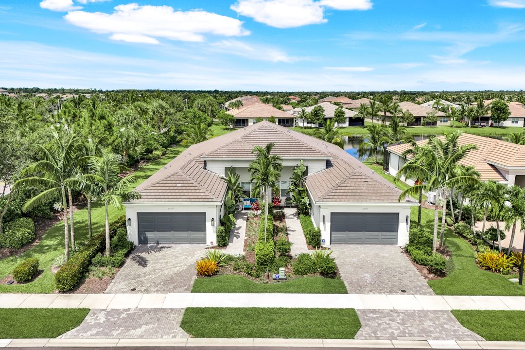 28397 Turin Ct, Bonita Springs, FL 34135