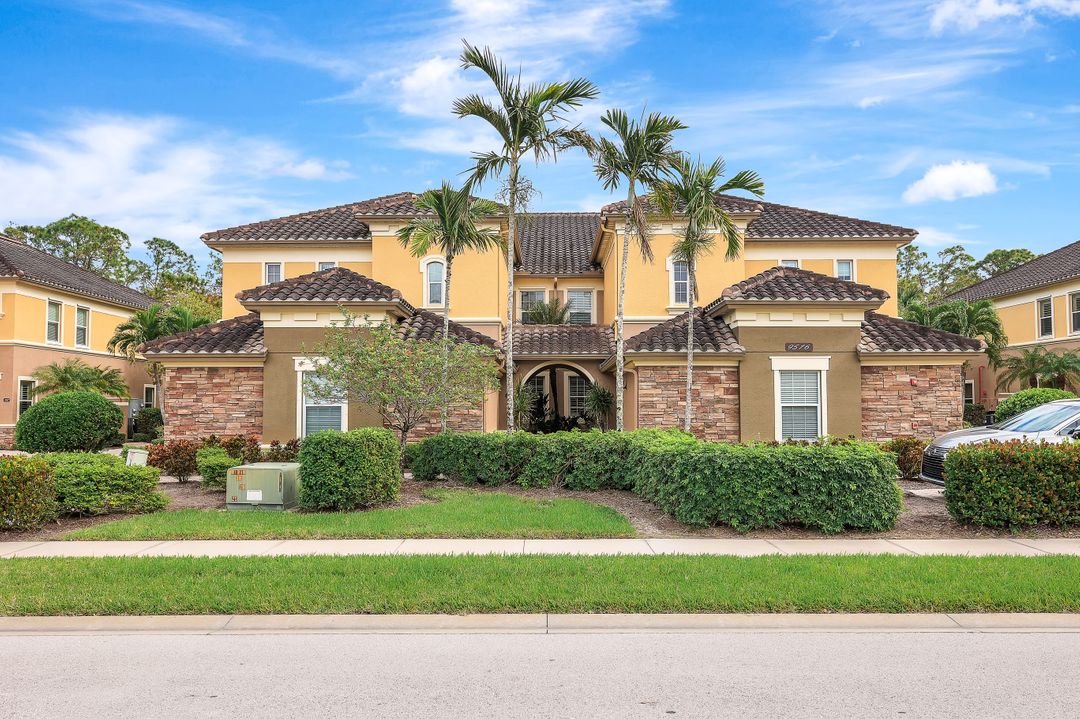 9516 Ironstone Terrace #102, Naples, FL 34120