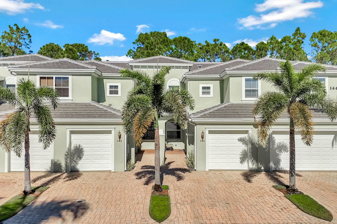 1445 Mariposa Cir #104, Naples, FL 34105