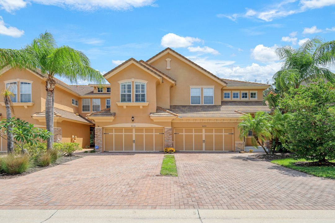 8176 Villa Grande Ct, Sarasota, FL 34243