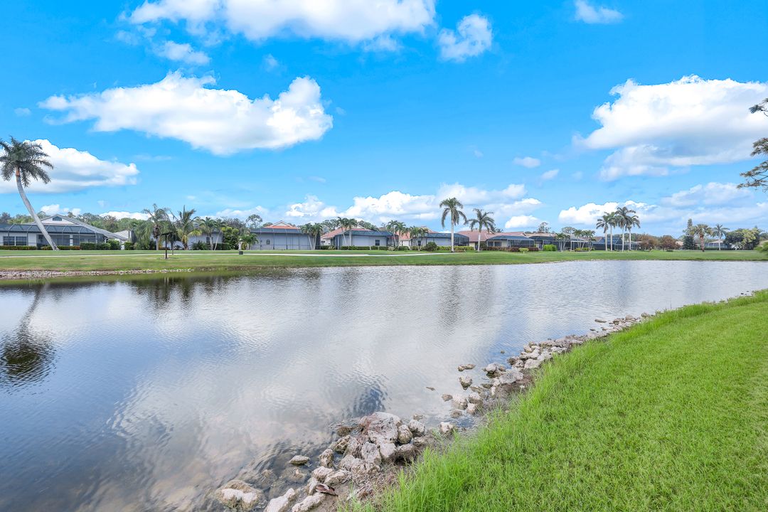 625 Saratoga Cir #I-103, Naples, FL 34104