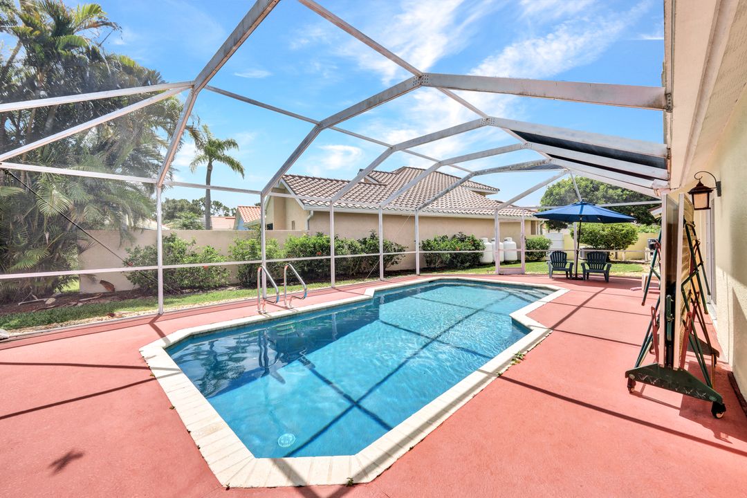 1273 Naples Lake Dr, Naples, FL 34104