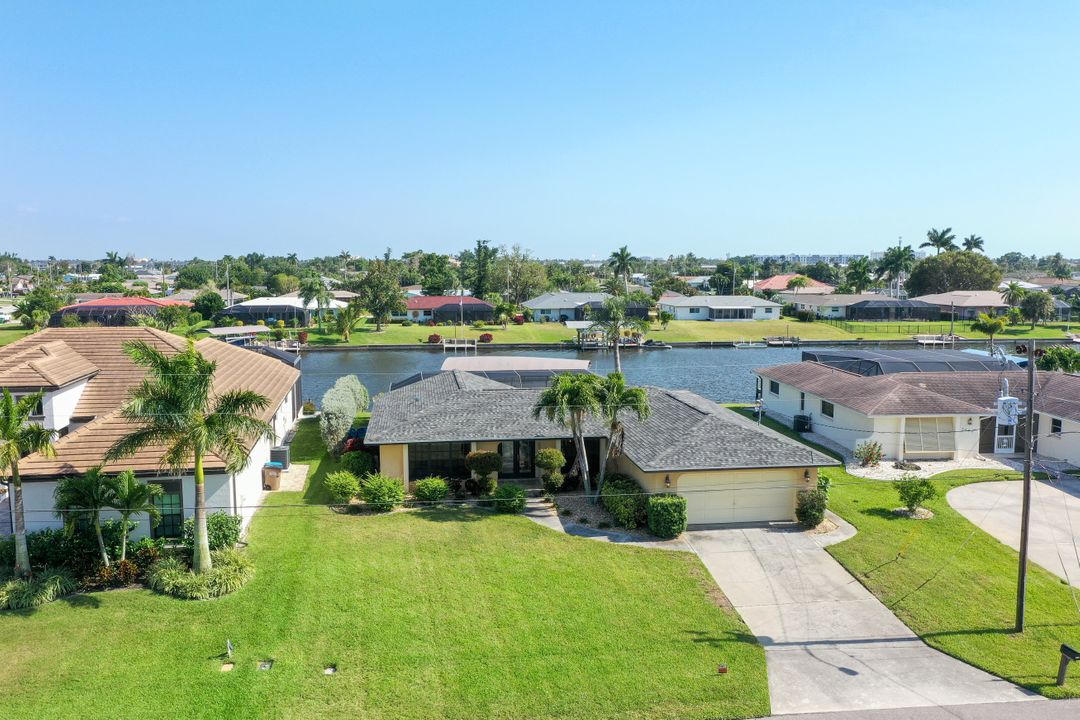 1010 SE 43rd St, Cape Coral, FL 33904