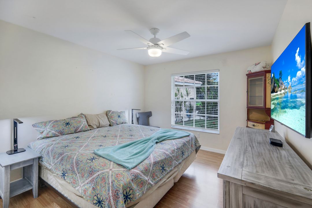 8941 Springwood Ct, Bonita Springs, FL 34135