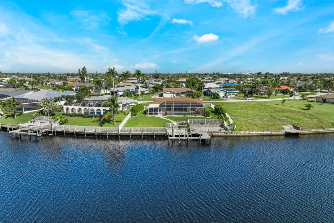 1100 SE 32nd St, Cape Coral, FL 33904