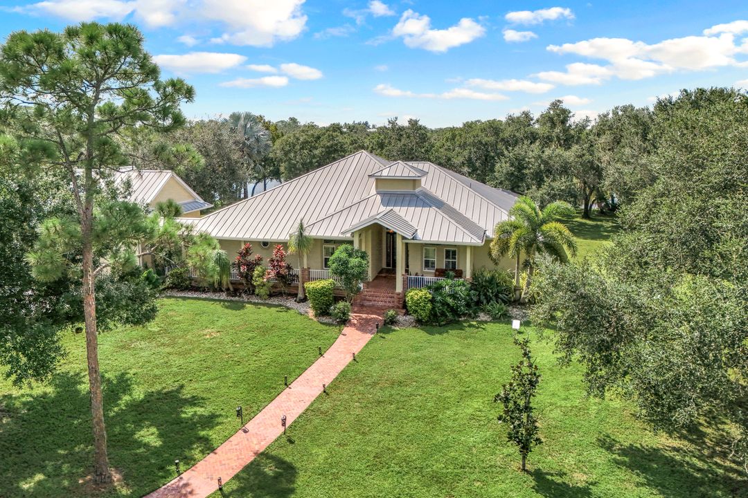 16990 River Boat Bend, Alva, FL 33920