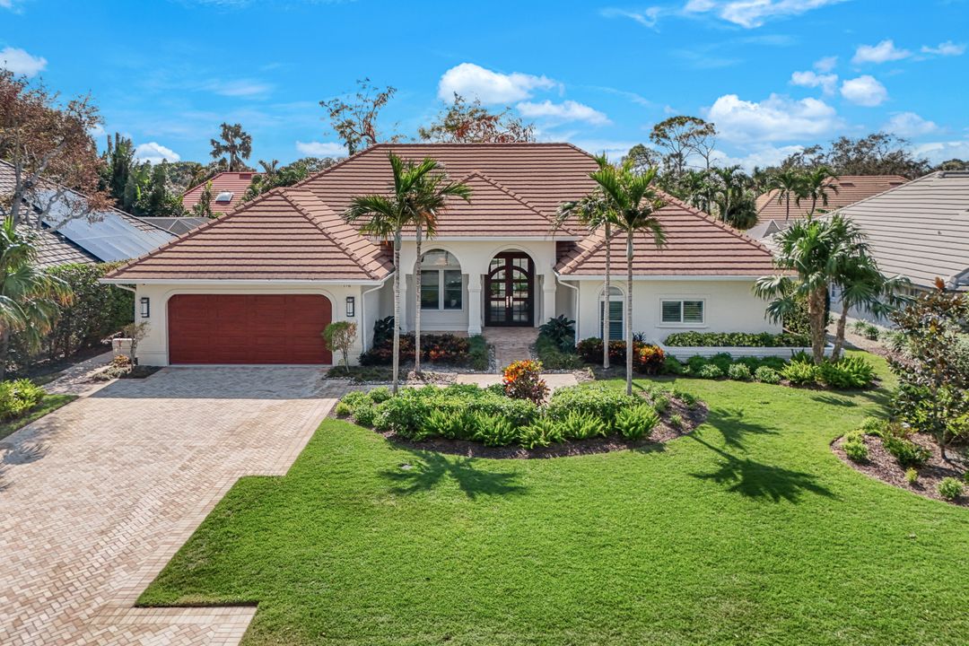 716 Shadow Lake Ln, Naples, FL 34108