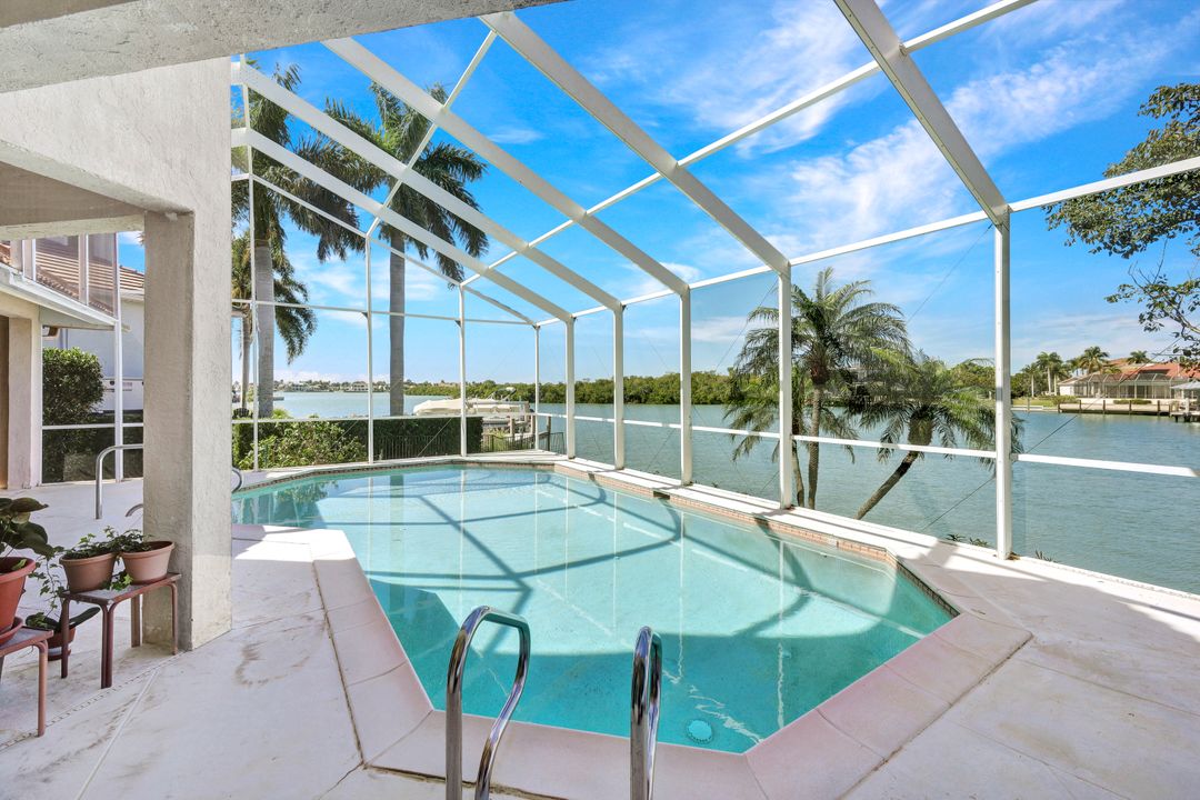 720 Hull Ct, Marco Island, FL 34145