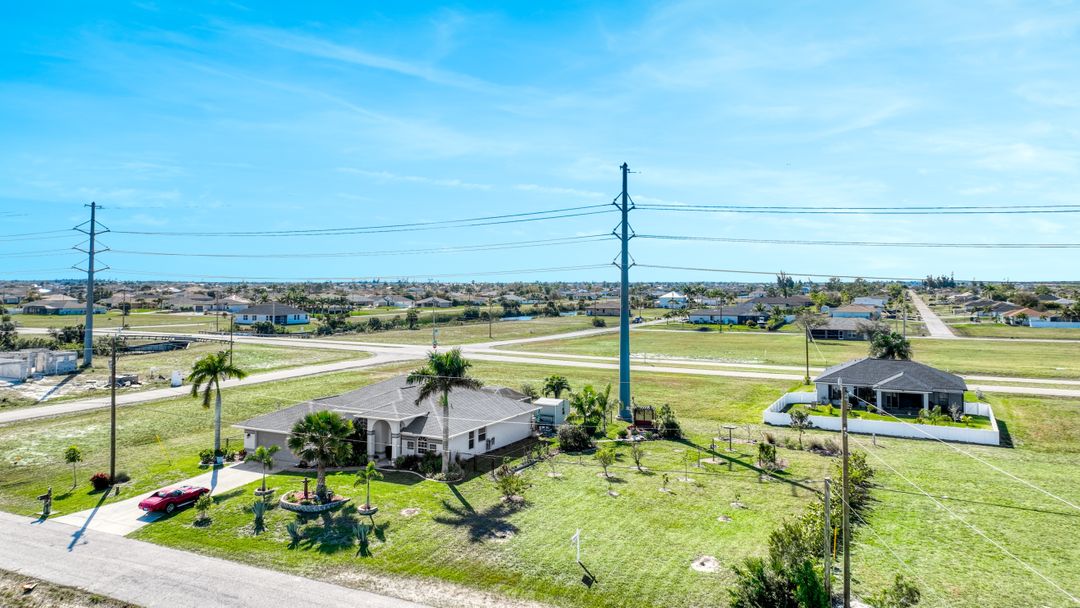 620 NW 24th Ave, Cape Coral, FL 33993