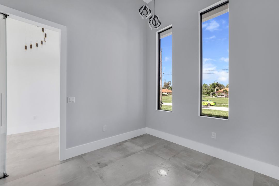 2375 NW 39th Ave, Cape Coral, FL 33993