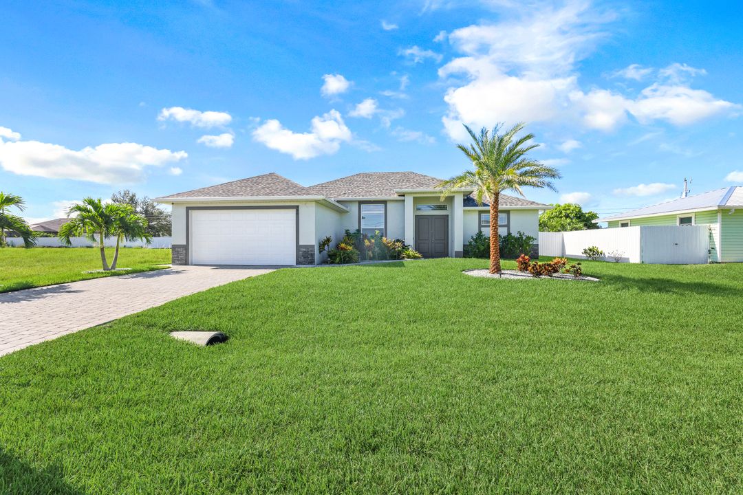 320 NE 7th Terrace, Cape Coral, FL 33909