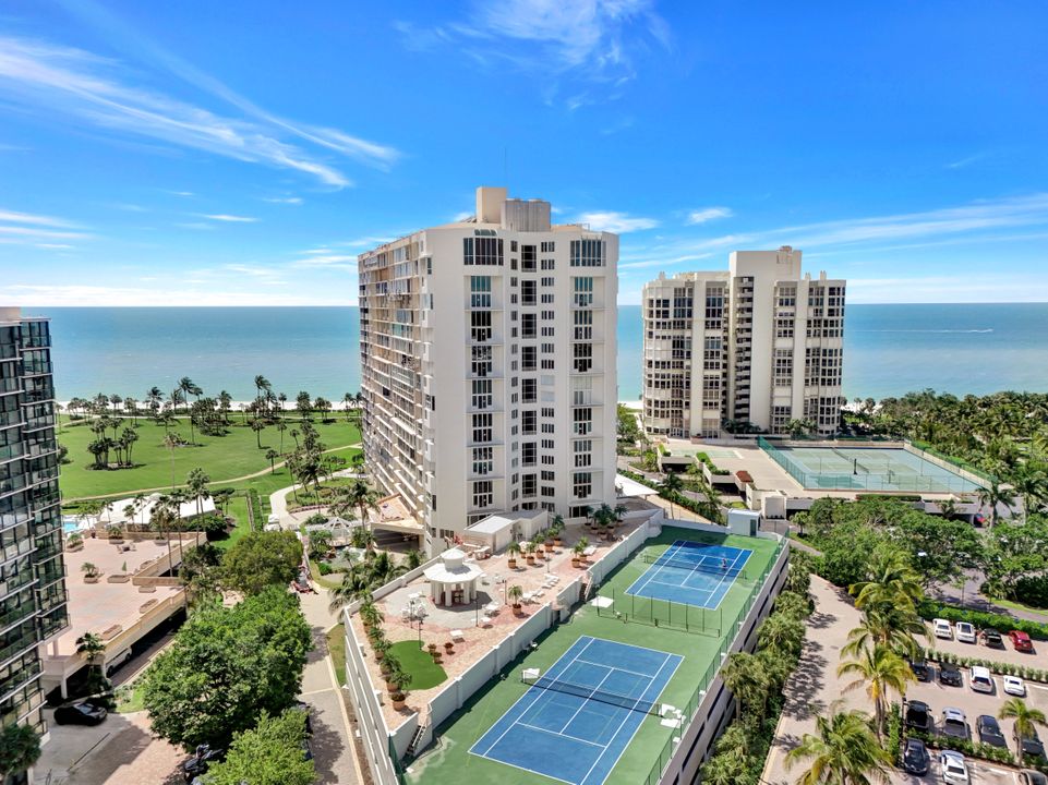 4041 Gulf Shore Blvd N #503, Naples, FL 34103