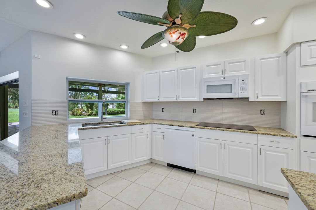 16530 Timberlakes Dr, Fort Myers, FL 33908