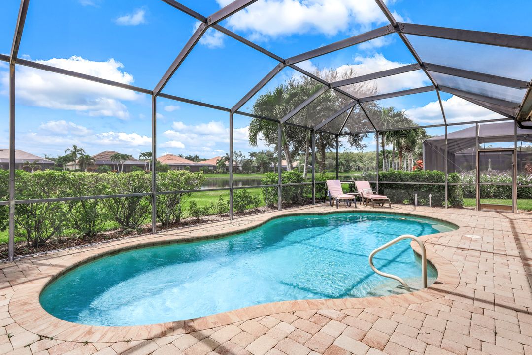 9412 Copper Rock Ct, Naples, FL 34120