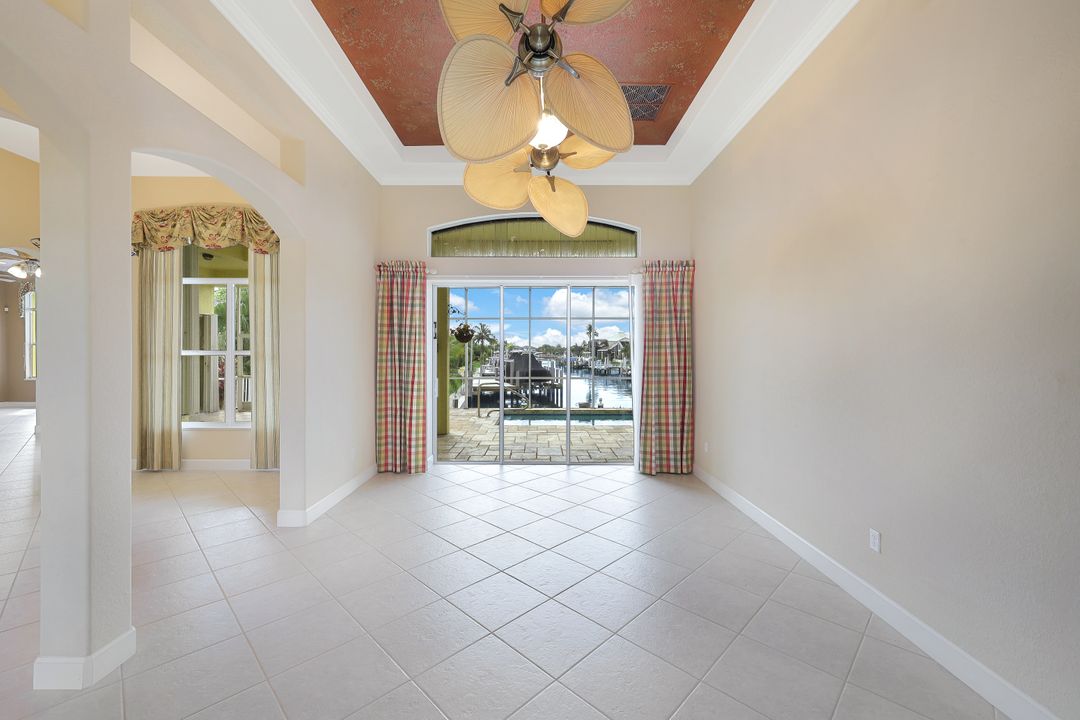 514 N Barfield Dr, Marco Island, FL 34145