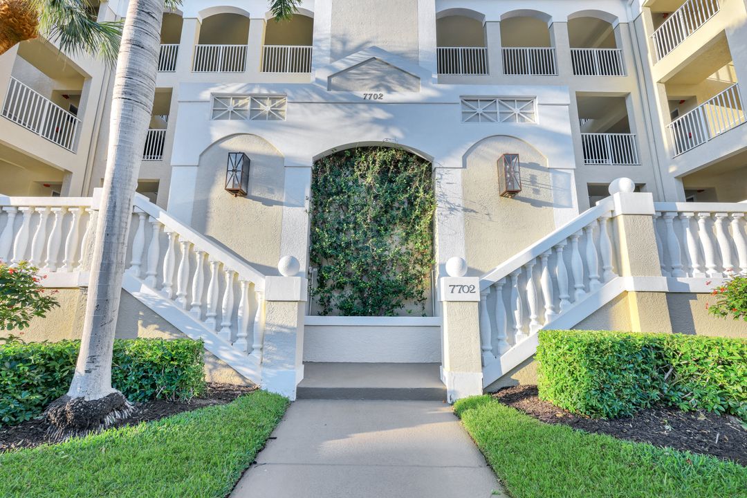 7702 Pebble Creek Cir #103, Naples, FL 34108