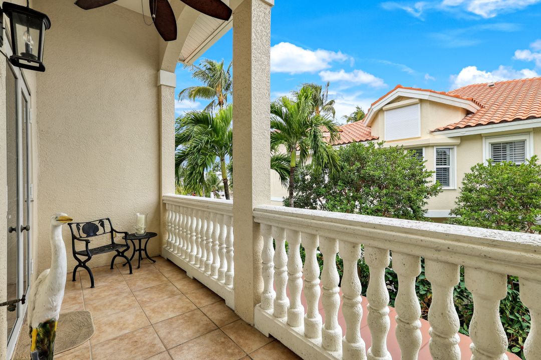 319 7th Ave S #319, Naples, FL 34102