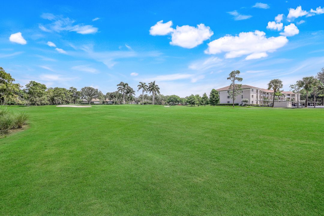 1100 Eastham Way #208, Naples, FL 34104