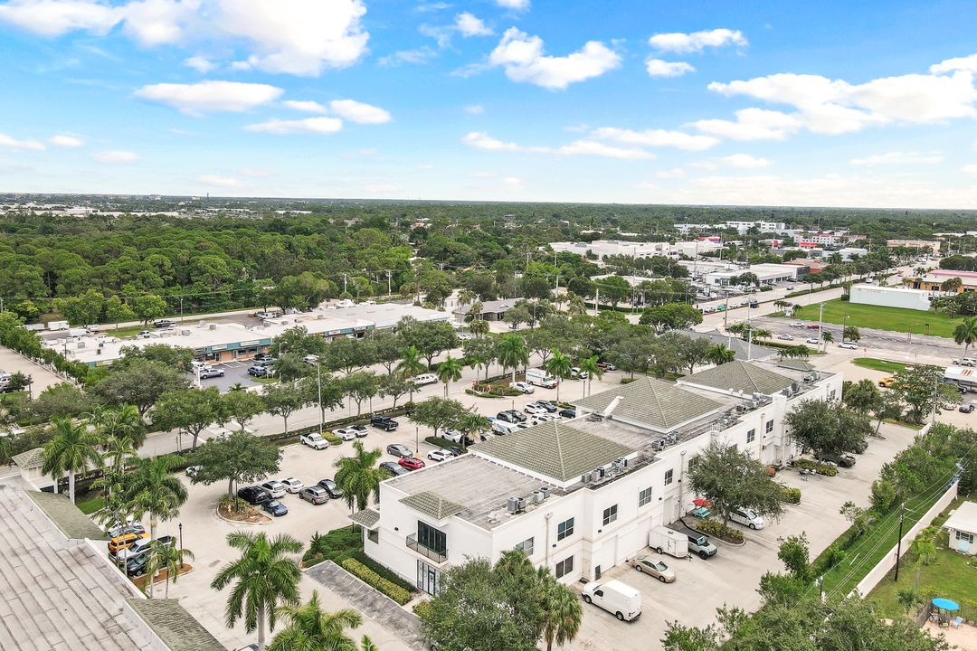 2800 Davis Blvd  #106, Naples, FL 34104