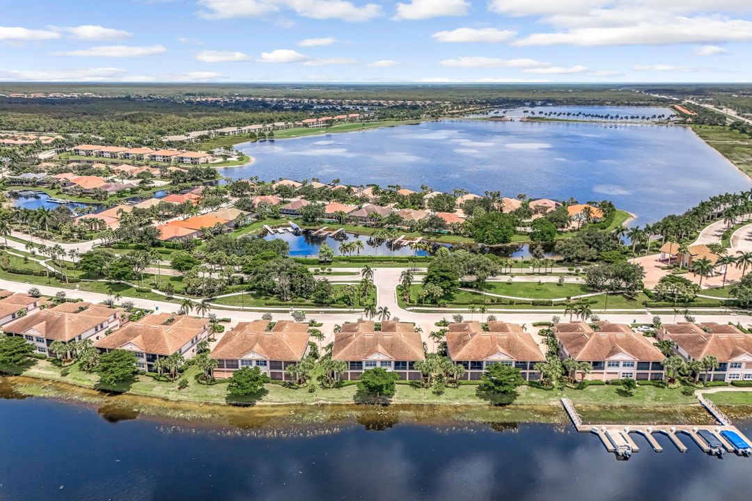 8755 Coastline Ct #201, Naples, FL 34120