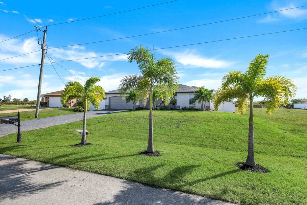 3920 NW 38th St, Cape Coral, FL 33993