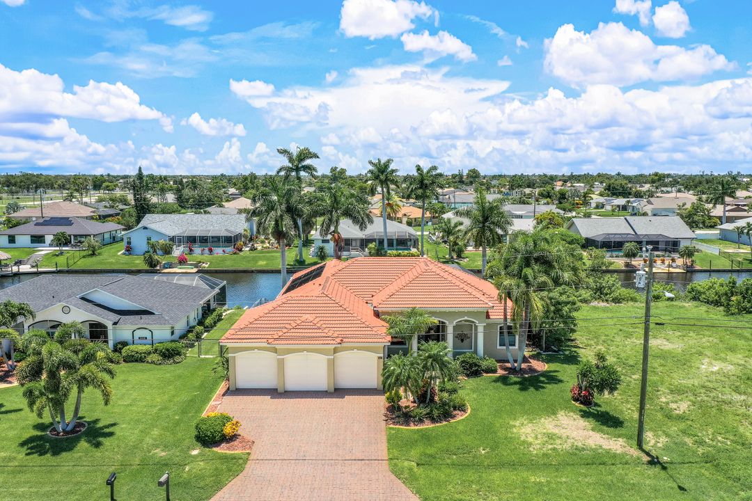 3412 SW 1st Pl, Cape Coral, FL 33914