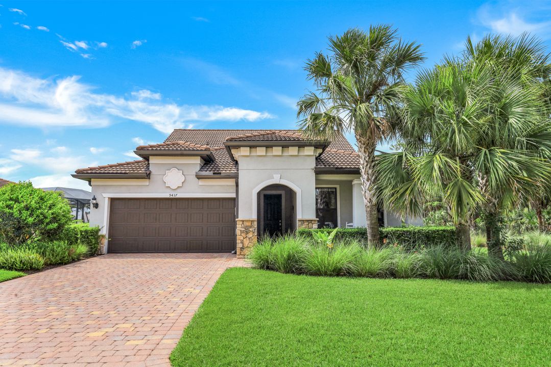 9437 Whooping Crane Wy, Naples, FL 34120