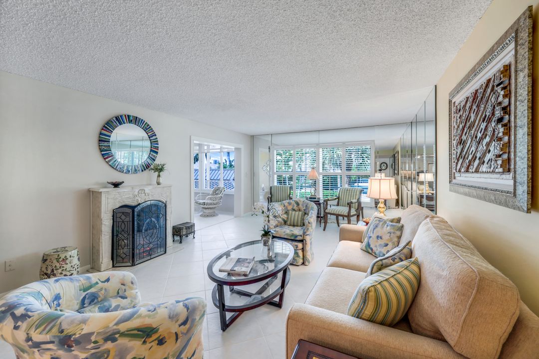 4200 Belair Ln #211, Naples, FL 34103