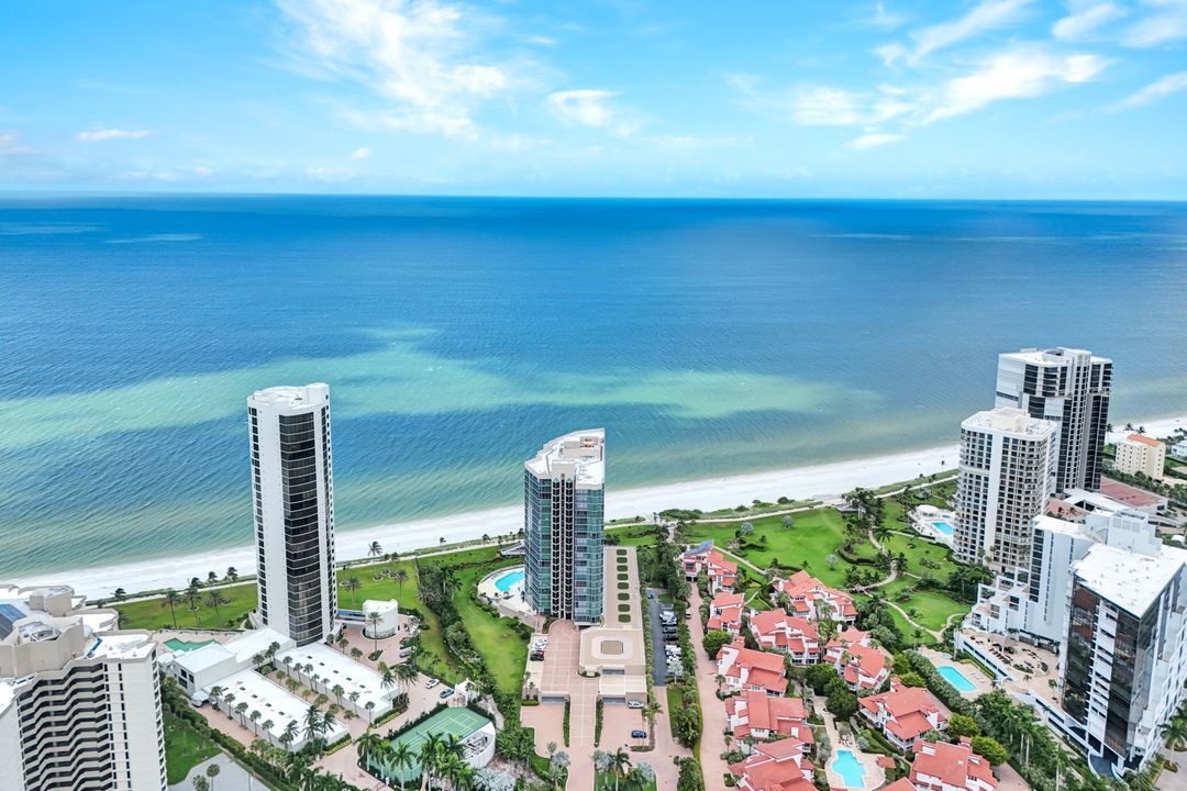 4651 Gulf Shore Blvd N #1702, Naples, FL 34103