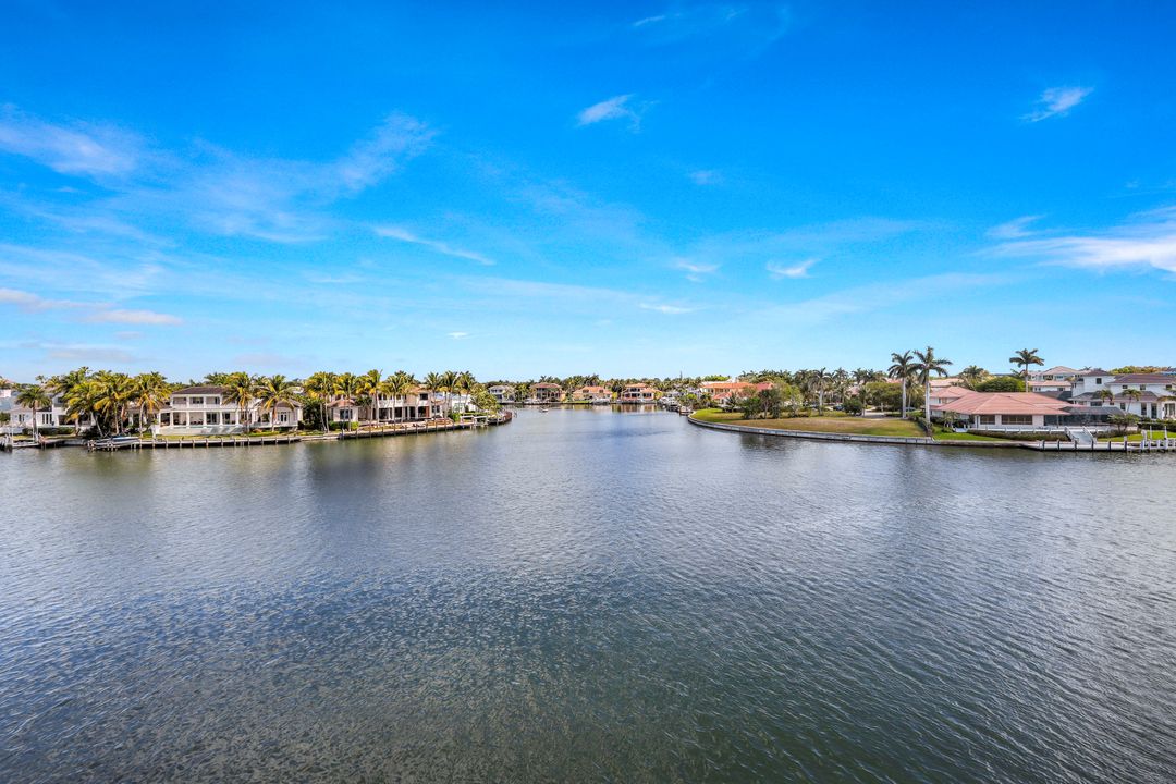 4400 Gulf Shore Blvd N #406, Naples, FL 34103