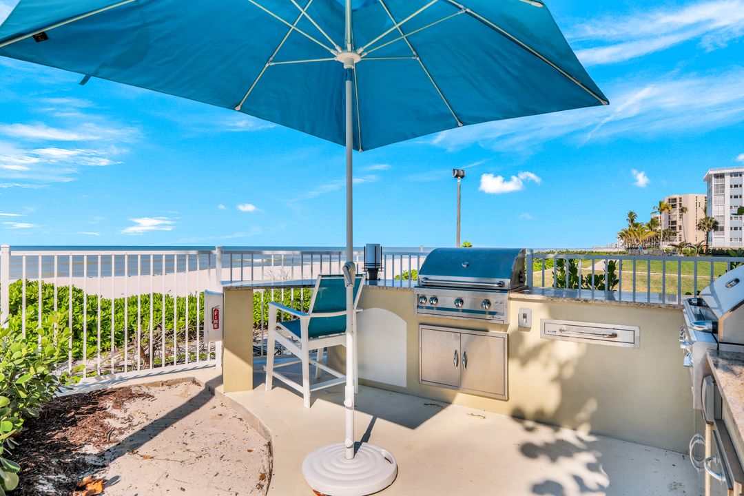 2885 Gulf Shore Blvd N #703, Naples, FL 34103