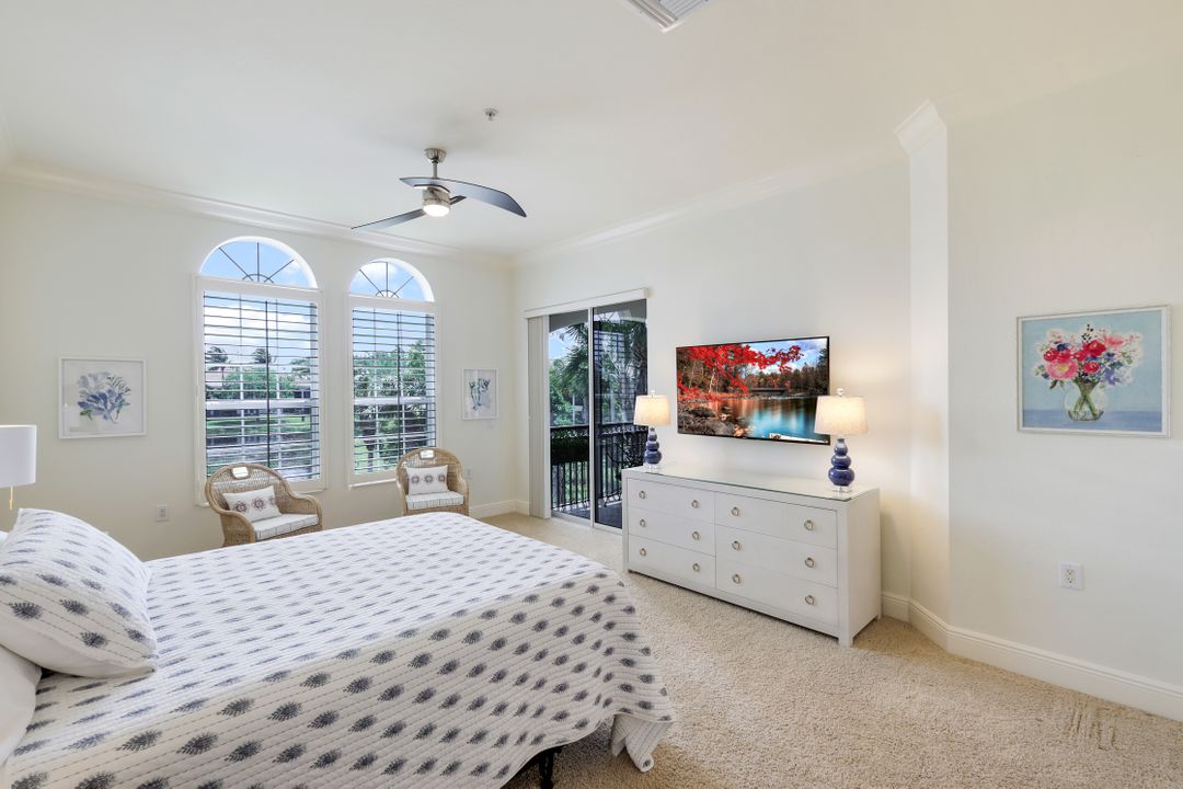 3176 Serena Ln #202, Naples, FL 34114