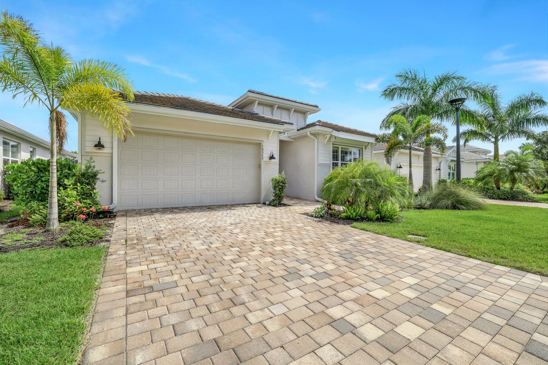 16522 Crescent Beach Way, Bonita Springs, FL 34135