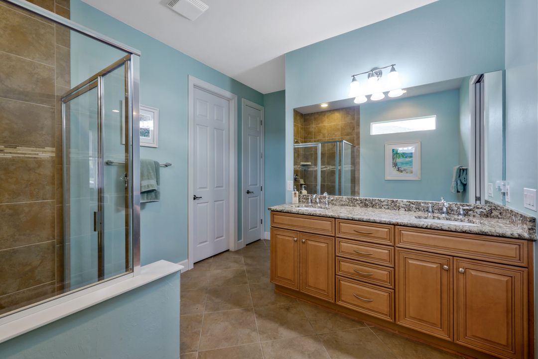 9225 Gypsum Way, Naples, FL 34120