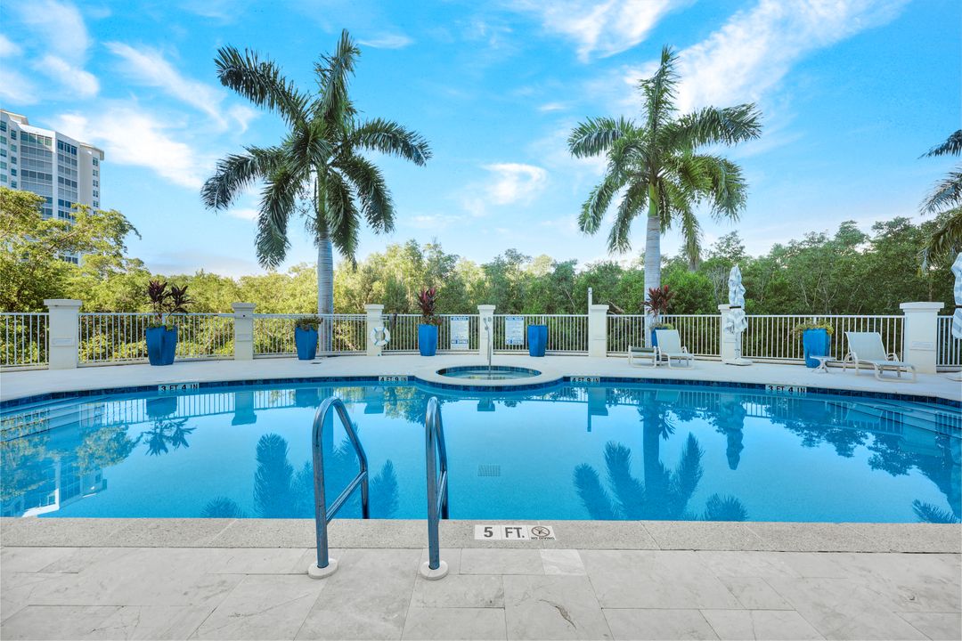 265 Indies Way #1, Naples, FL 34110