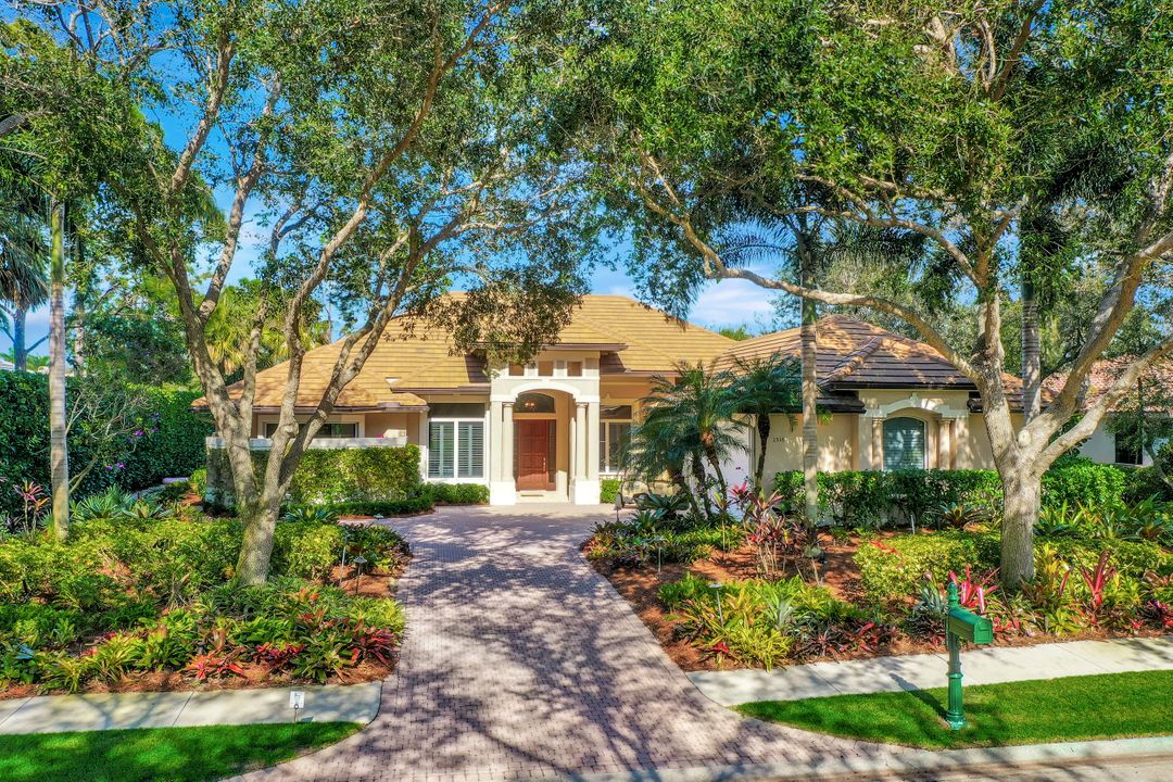 1516 Gormican Ln, Naples, FL 34110