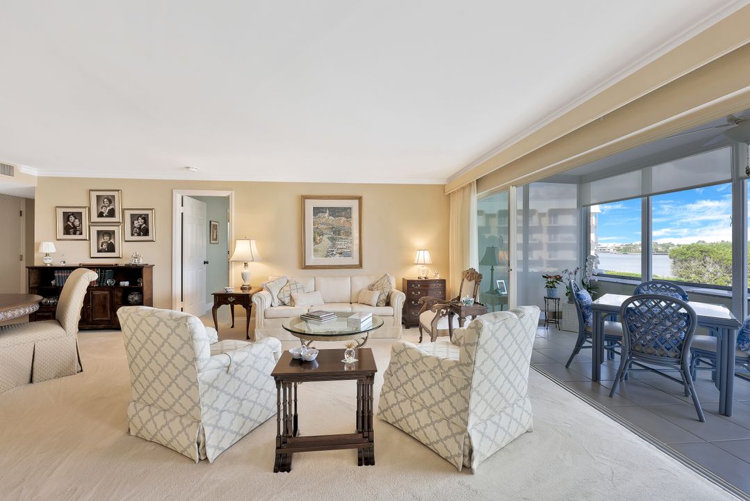 3430 Gulf Shore Blvd N #2B, Naples, FL 34103