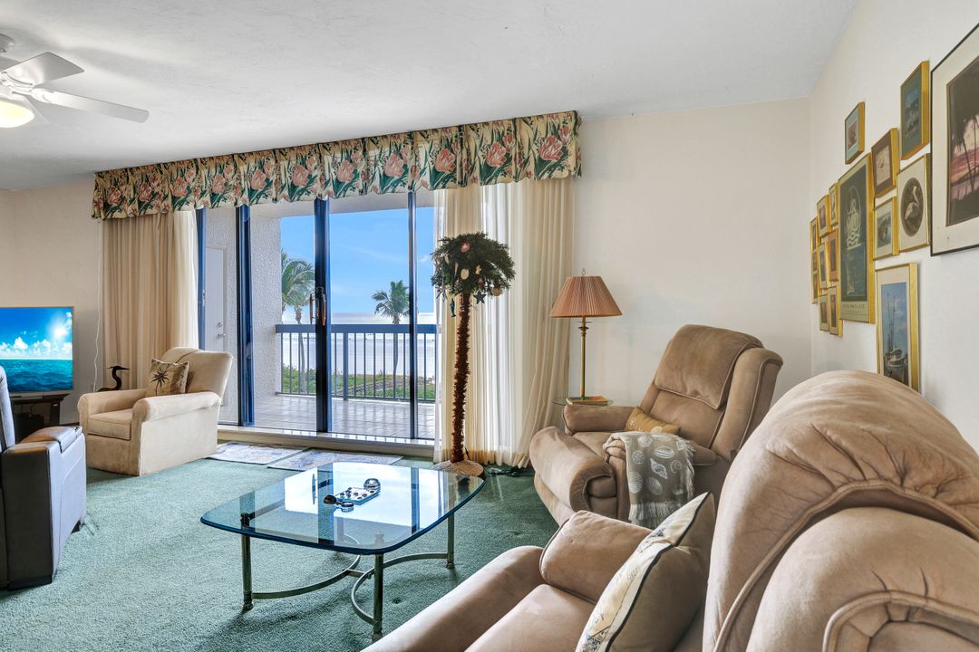 220 S Collier Blvd #402, Marco Island, FL 34145