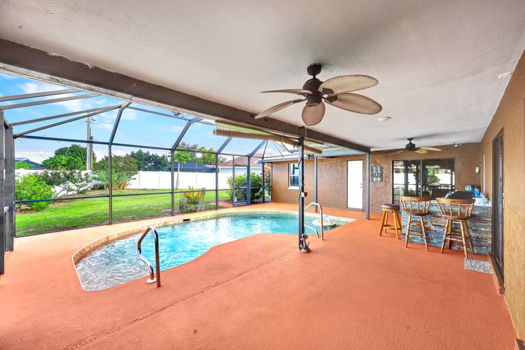 903 SE 19th Terrace, Cape Coral, FL 33990