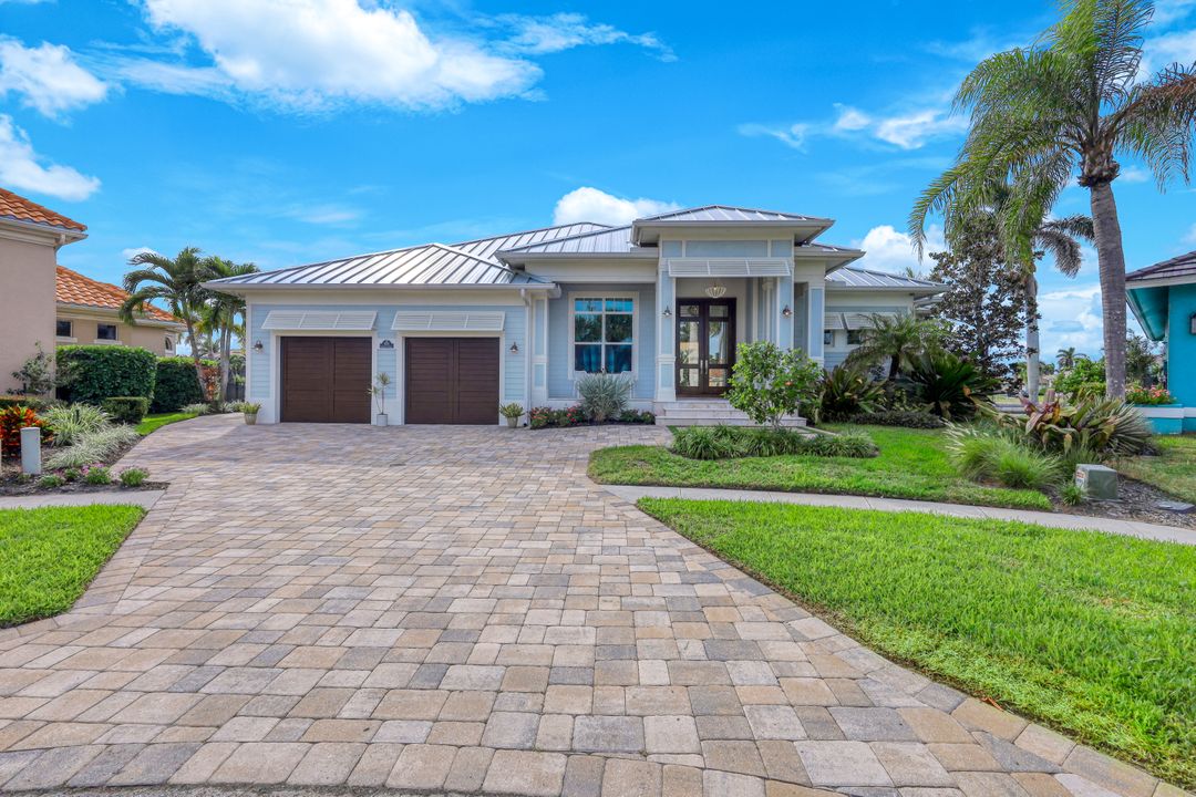 1001 Admiralty Ct, Marco Island, FL 34145