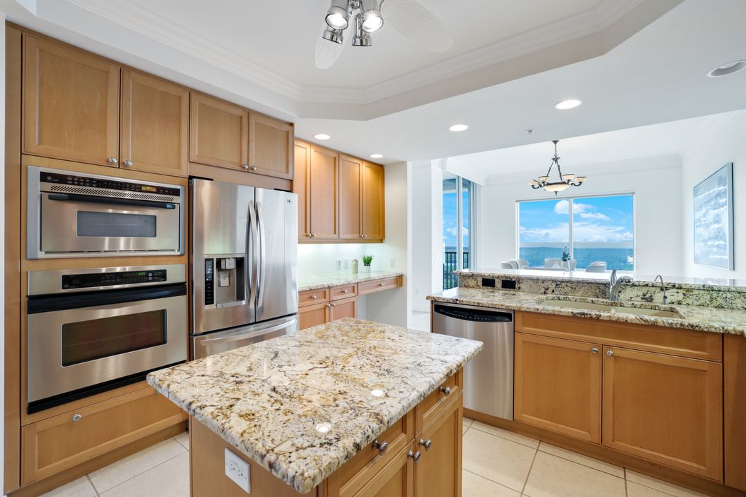 445 Cove Tower Dr #1603, Naples, FL 34110