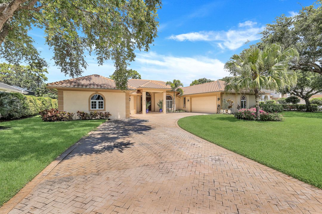 3311 Creekview Dr, Bonita Springs, FL 34134